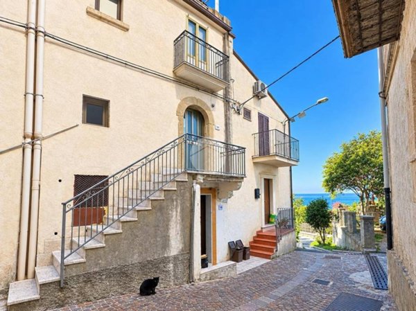 appartamento in vendita a Paola