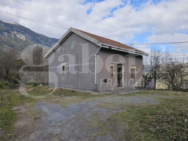 casa indipendente in vendita a Papasidero in zona Montagna