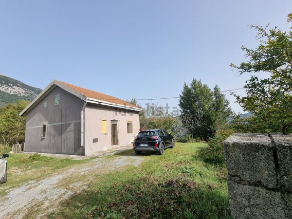 casa indipendente in vendita a Papasidero in zona Montagna