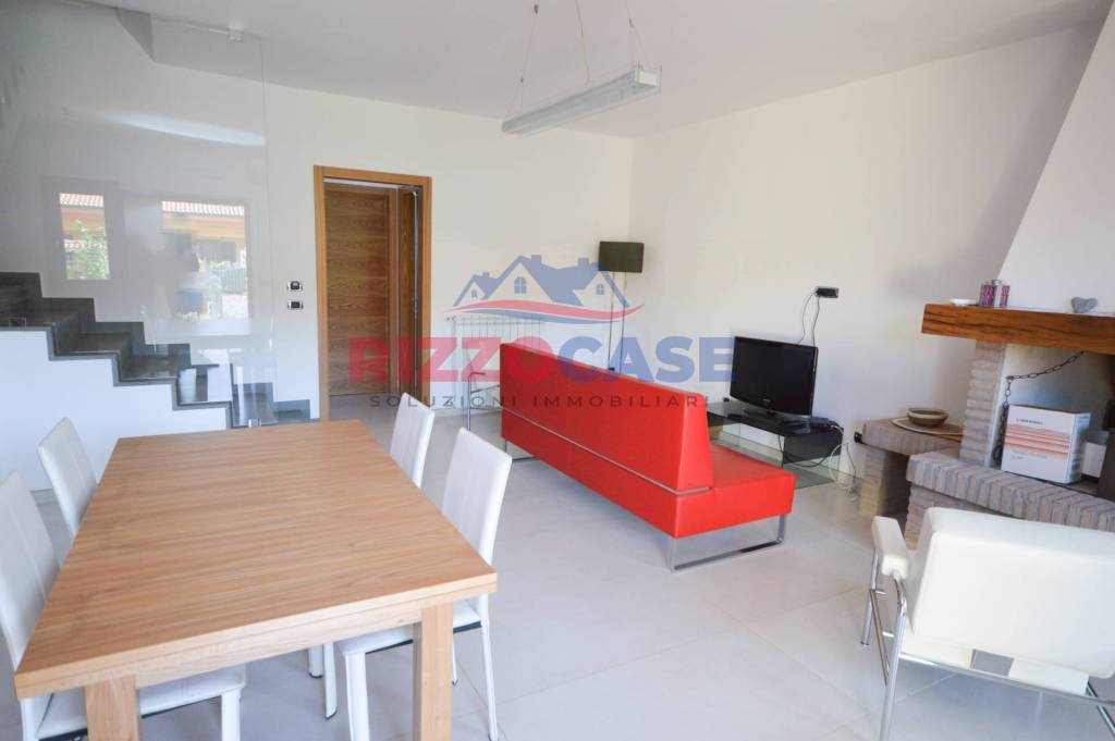 casa indipendente in vendita a Pietrapaola