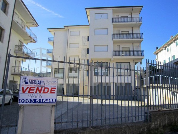 intera palazzina in vendita a Pietrapaola