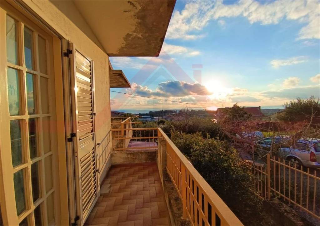 casa indipendente in vendita a Praia a Mare in zona Viscigliosa