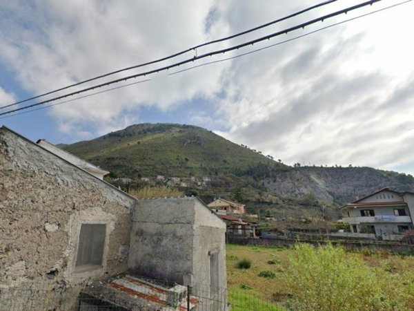 casa indipendente in vendita a Praia a Mare