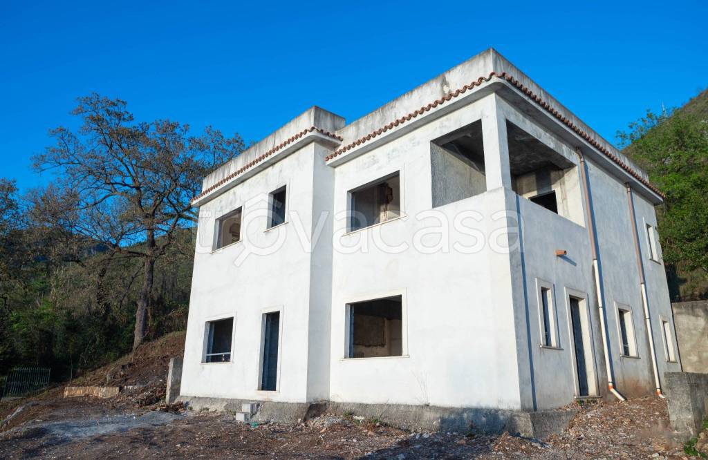 casa indipendente in vendita a Praia a Mare