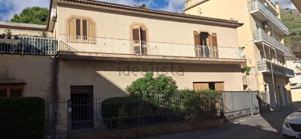 casa indipendente in vendita a Praia a Mare