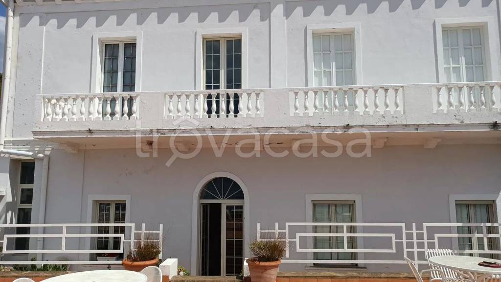 appartamento in vendita a Praia a Mare in zona Fortino