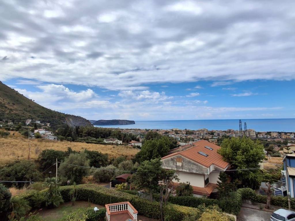 casa indipendente in vendita a Praia a Mare