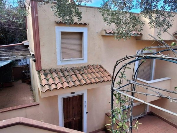 casa indipendente in vendita a Praia a Mare