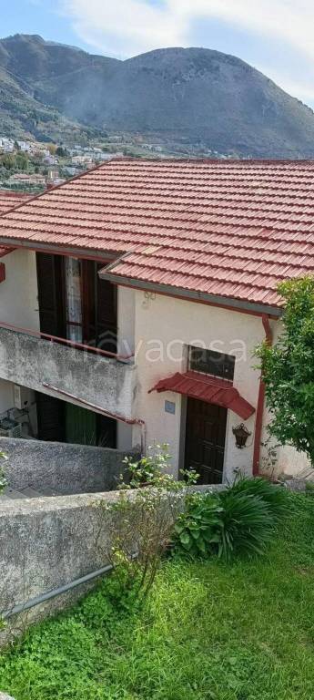 casa indipendente in vendita a Praia a Mare