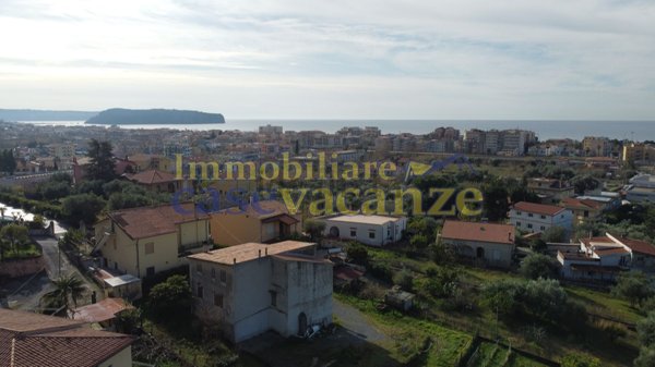 casa indipendente in vendita a Praia a Mare