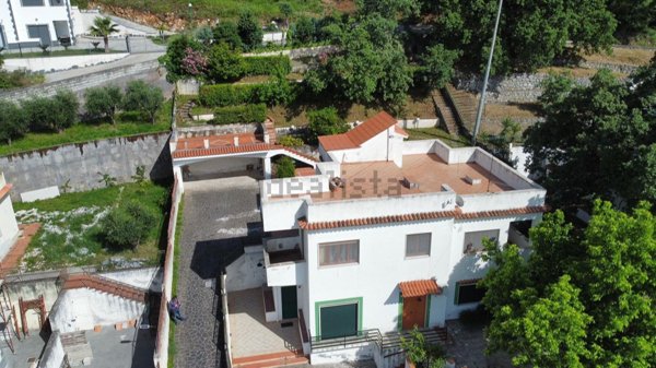 casa indipendente in vendita a Praia a Mare