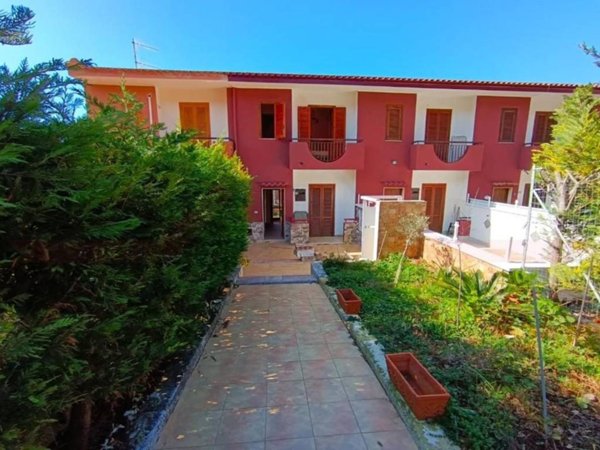 casa indipendente in vendita a Praia a Mare