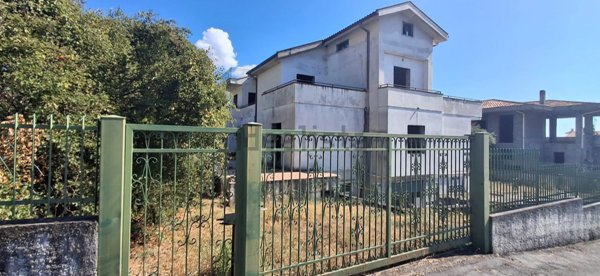 casa indipendente in vendita a Praia a Mare in zona Foresta