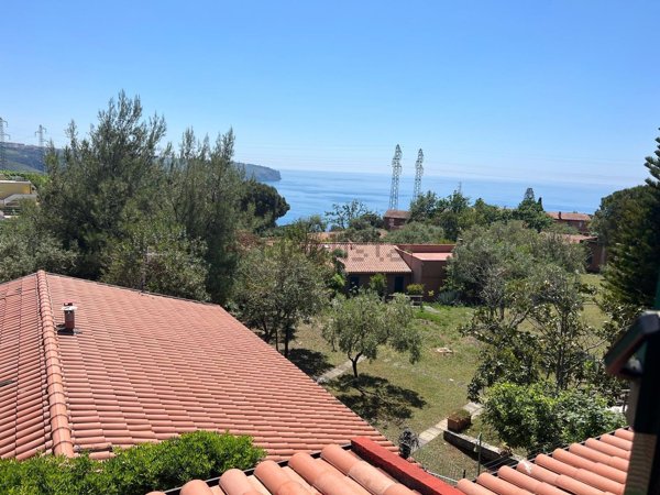 casa indipendente in vendita a Praia a Mare