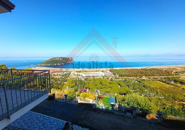 appartamento in vendita a Praia a Mare in zona Foresta