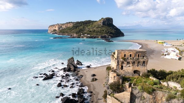 casa indipendente in vendita a Praia a Mare