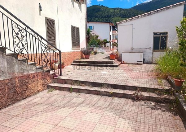 appartamento in vendita a Praia a Mare in zona Foresta