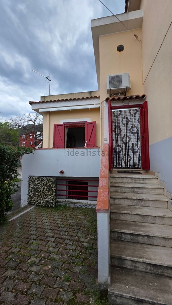 casa indipendente in vendita a Praia a Mare in zona Fiuzzi