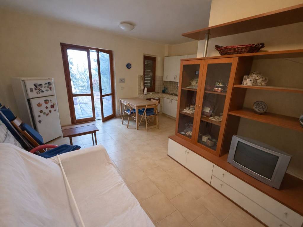 casa indipendente in vendita a Praia a Mare in zona Foresta