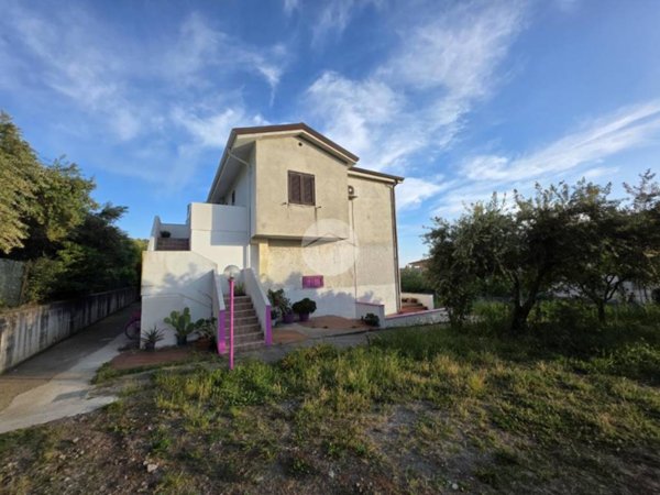 casa indipendente in vendita a Praia a Mare in zona Foresta