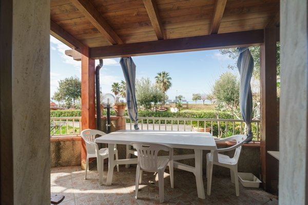 casa indipendente in vendita a Praia a Mare in zona Fumarulo
