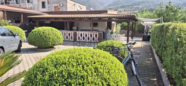casa indipendente in vendita a Praia a Mare