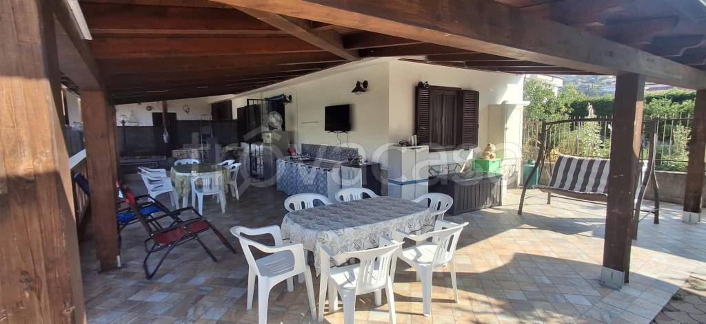 casa indipendente in vendita a Praia a Mare