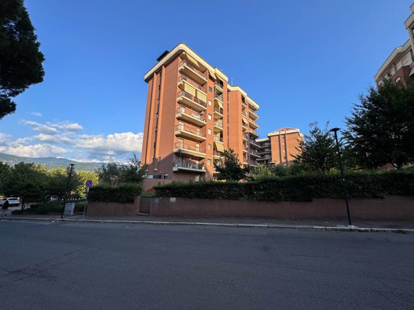 appartamento in vendita a Rende in zona Roges