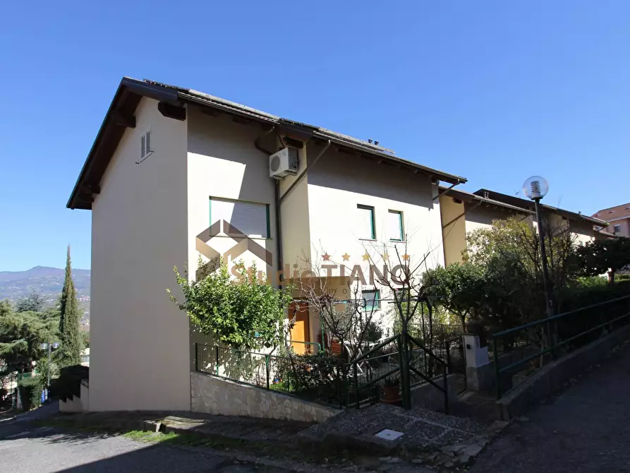casa indipendente in vendita a Rende in zona Roges