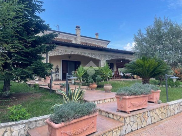 casa indipendente in vendita a Rende in zona Quattromiglia