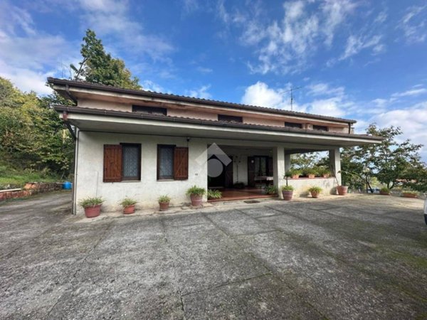 casa indipendente in vendita a Rende