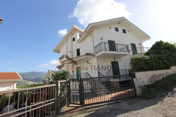 casa indipendente in vendita a Rende