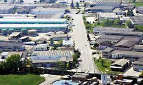 locale commerciale in vendita a Rende in zona Quattromiglia