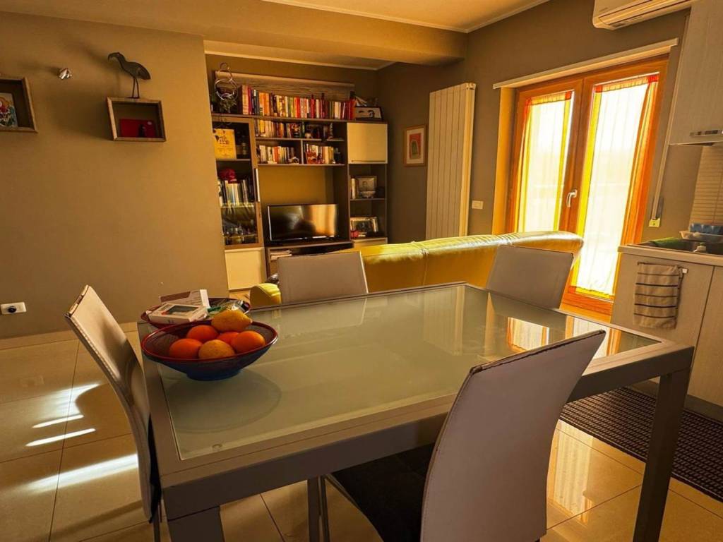 appartamento in vendita a Rende in zona Roges