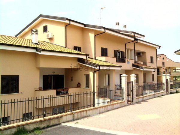 appartamento in vendita a Rende in zona Santo Stefano