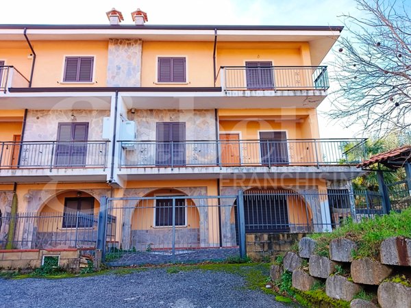 casa indipendente in vendita a Rende