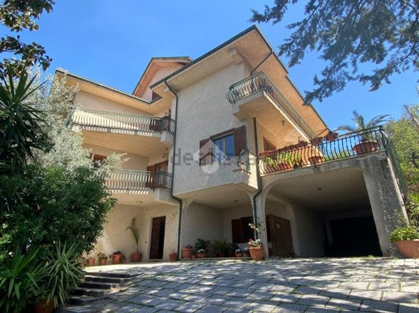 casa indipendente in vendita a Rende
