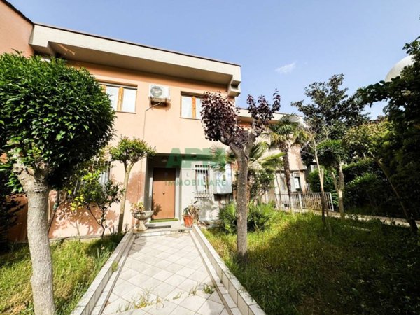 casa indipendente in vendita a Rende