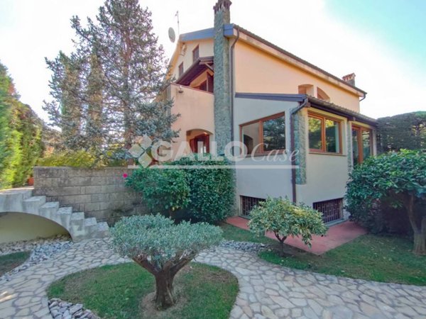 casa indipendente in vendita a Rende in zona Quattromiglia