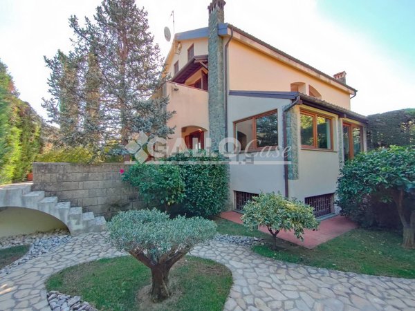 casa indipendente in vendita a Rende