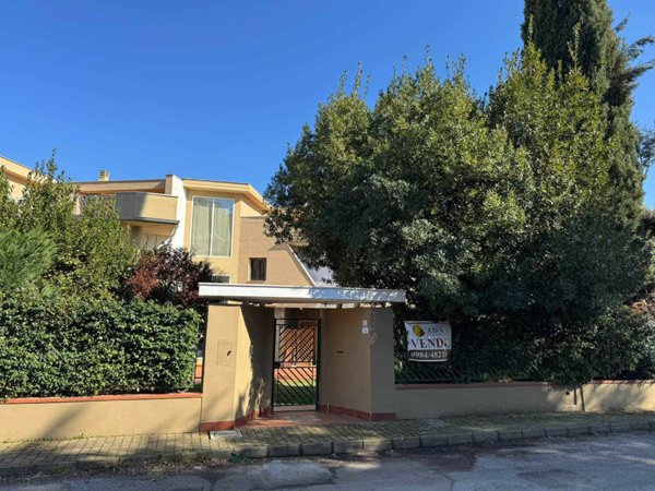 casa indipendente in vendita a Rende