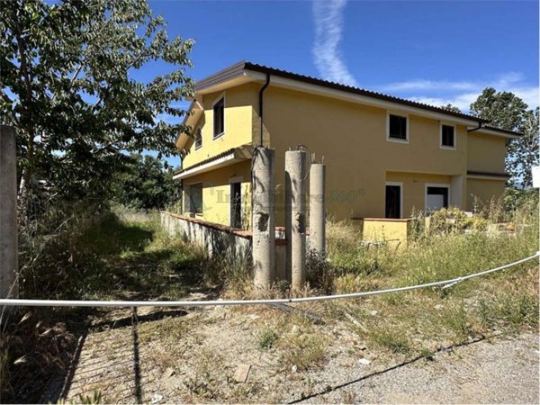 casa indipendente in vendita a Rende