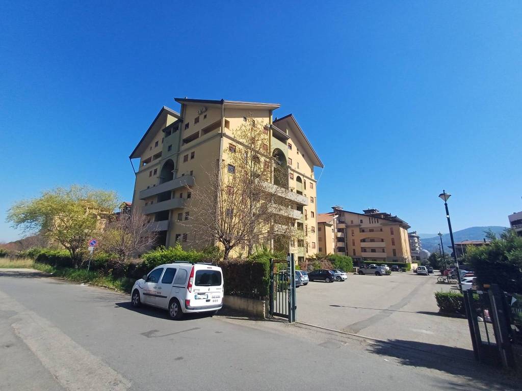 appartamento in vendita a Rende in zona Quattromiglia