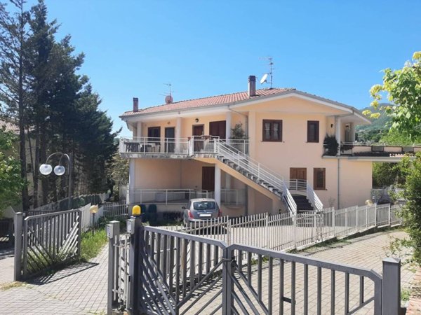 appartamento in vendita a Rende in zona Surdo