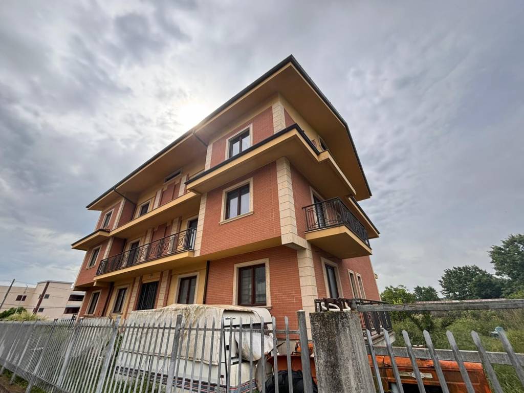 appartamento in vendita a Rende in zona Quattromiglia