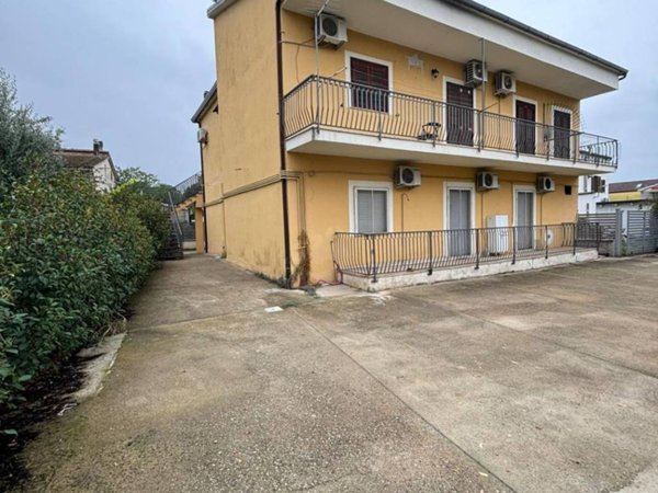 casa indipendente in vendita a Rende in zona Roges