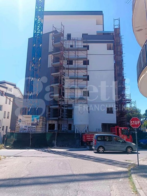 appartamento in vendita a Rende in zona Roges