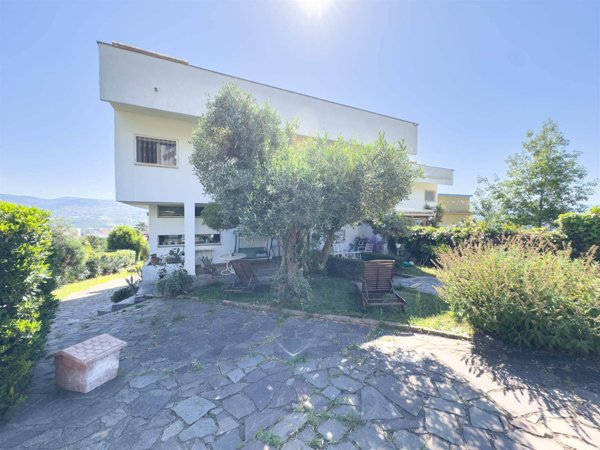 casa indipendente in vendita a Rende