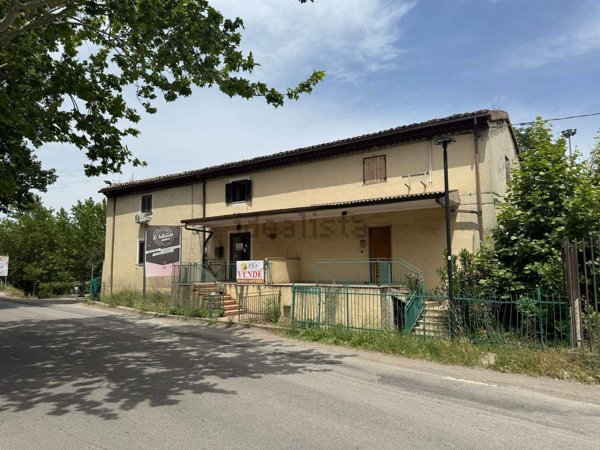 casa indipendente in vendita a Rende in zona Quattromiglia