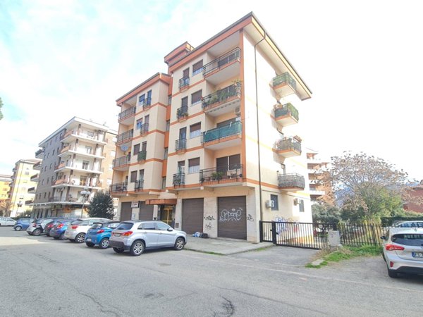 ufficio in vendita a Rende